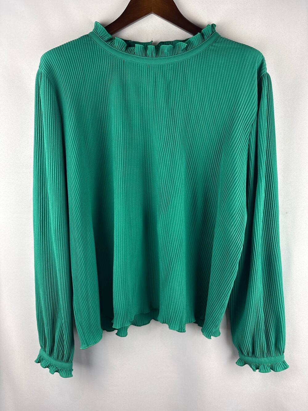 Women’s Ann Taylor XL Kelly Green Long Sleeve Blouse